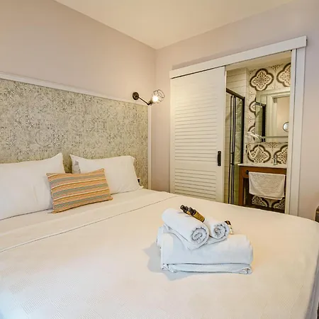 Nirvana * 博兹贾阿达岛