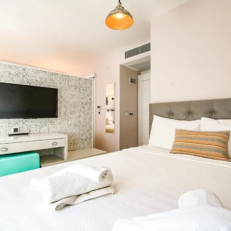 Nirvana 博兹贾阿达岛